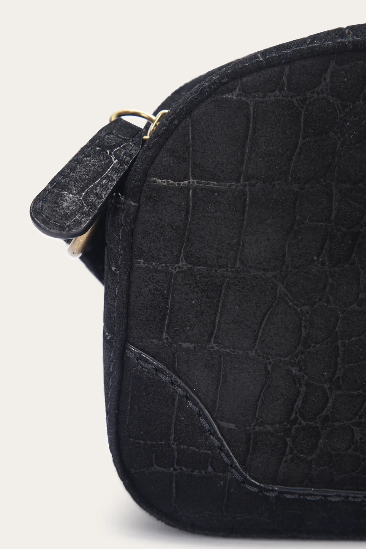 Frye Handbags^Melissa Sueded Croco Camera Black