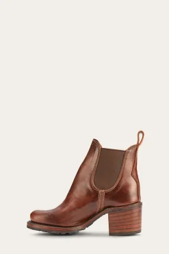 Frye Booties^Sabrina Chelsea