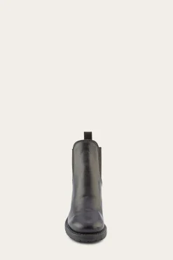 Frye Booties^Sabrina Chelsea