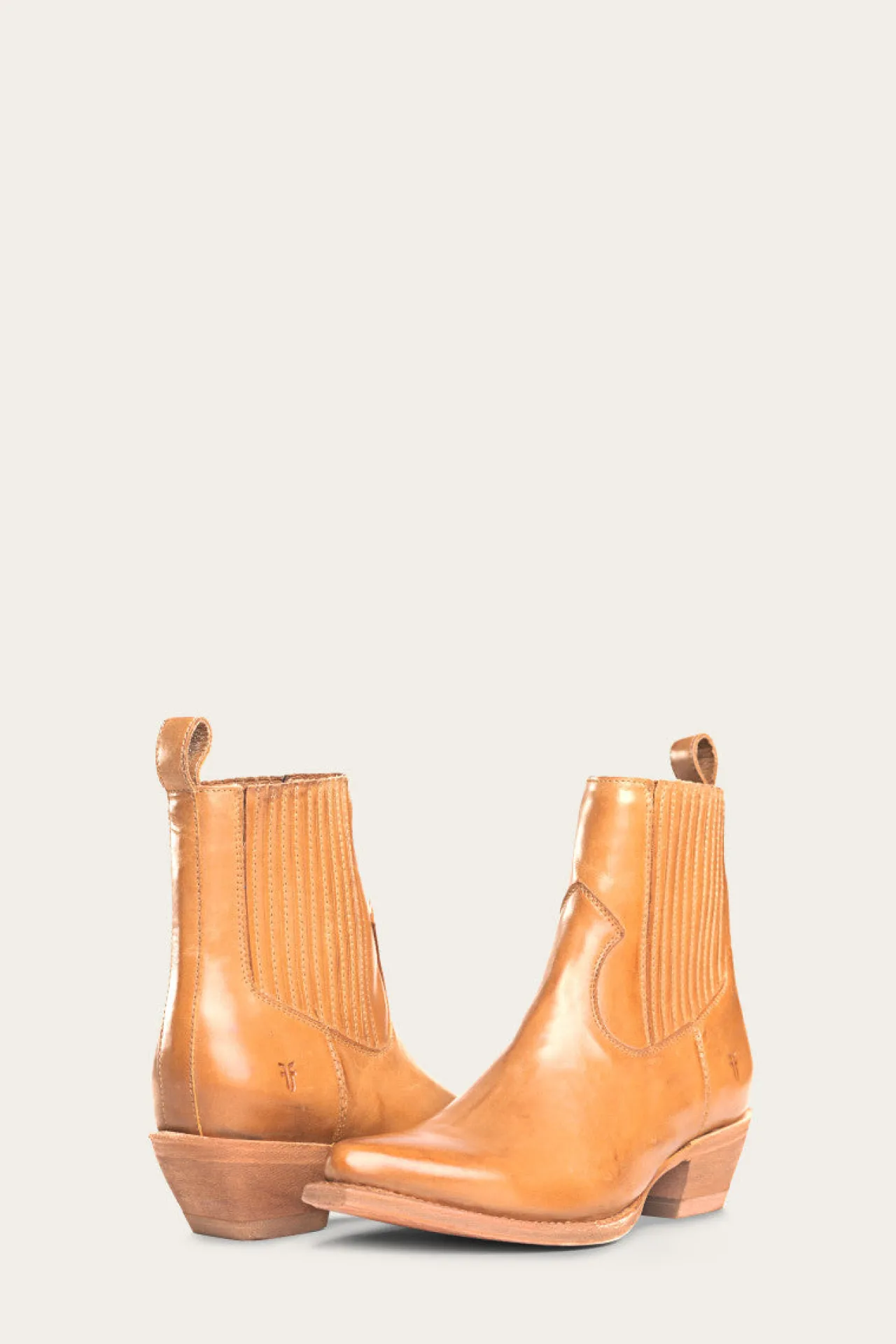 Frye Booties^Sacha Chelsea