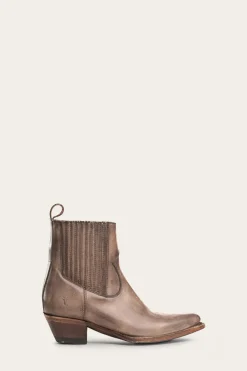 Frye Booties^Sacha Chelsea