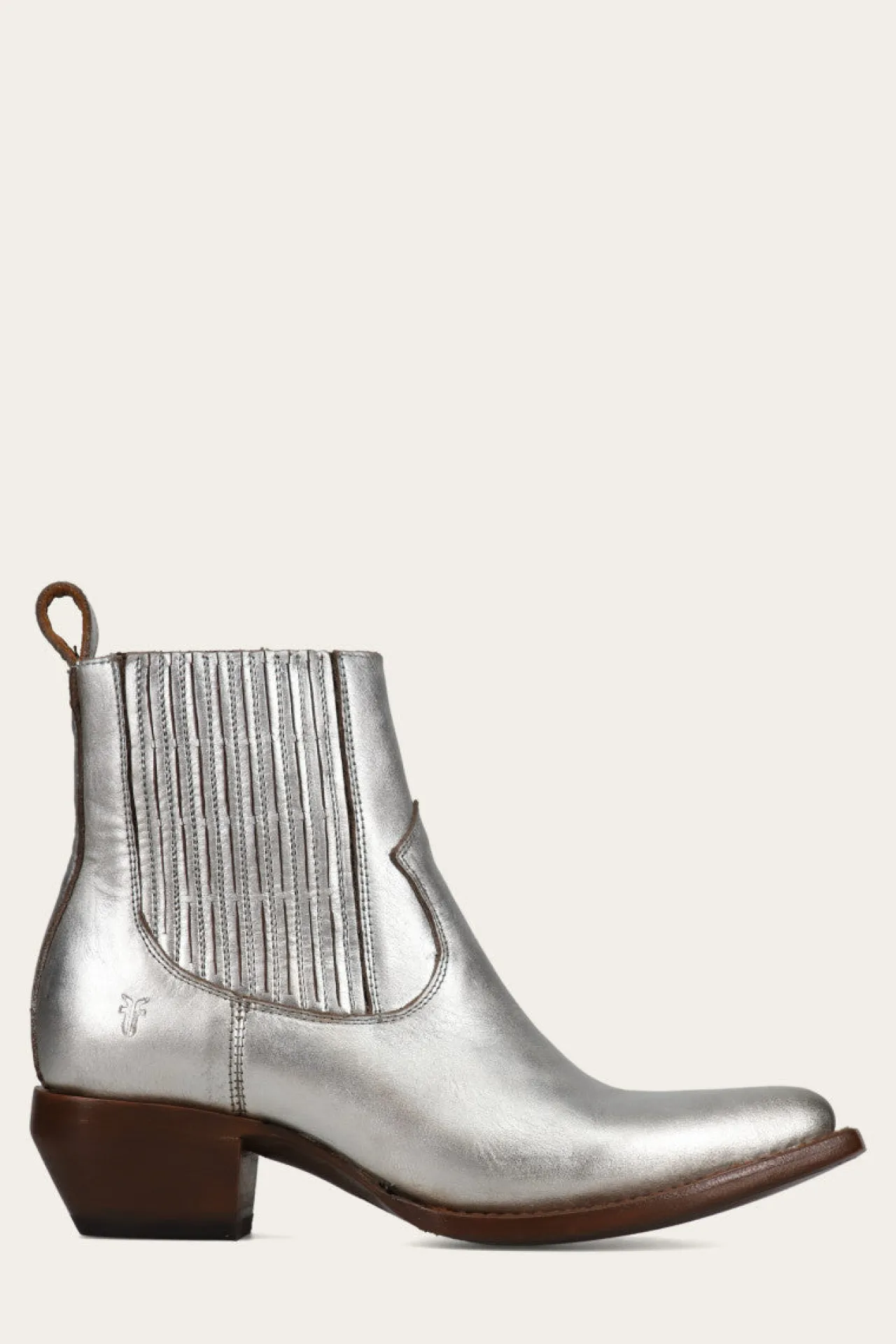 Frye Booties^Sacha Chelsea