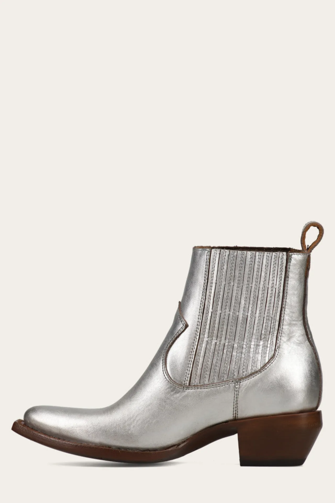 Frye Booties^Sacha Chelsea
